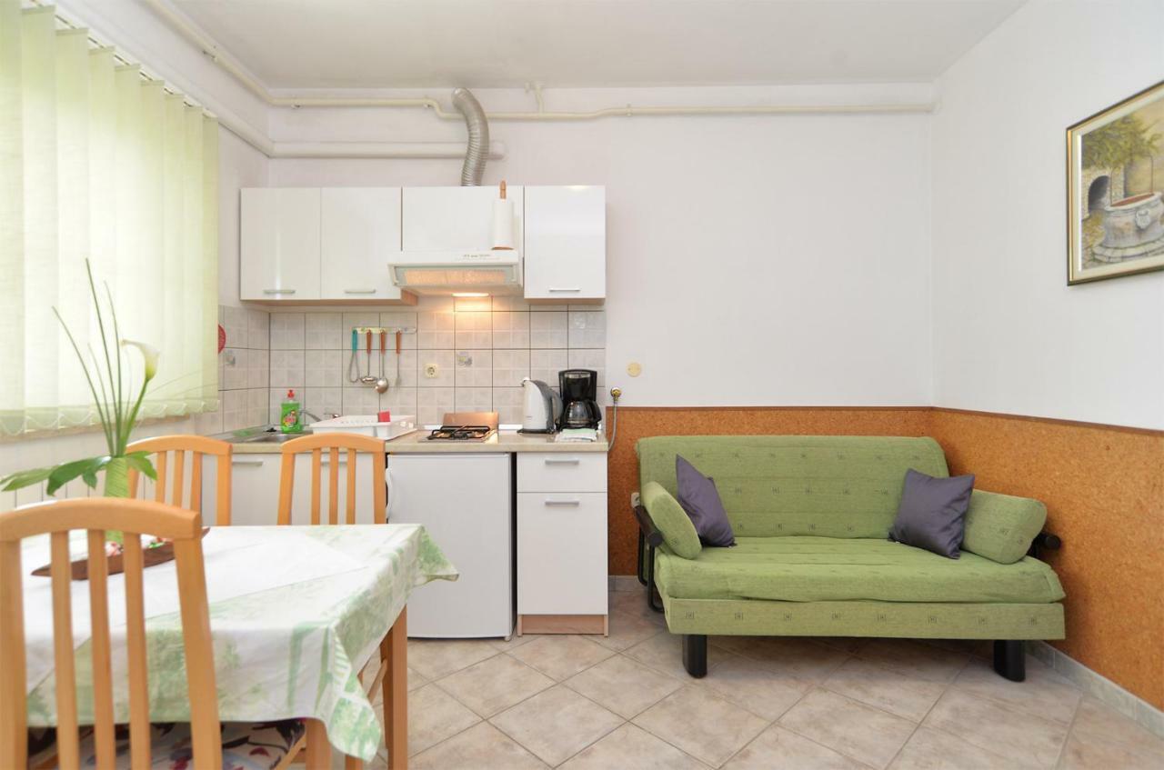 Pool Apartments 624 بولا المظهر الخارجي الصورة