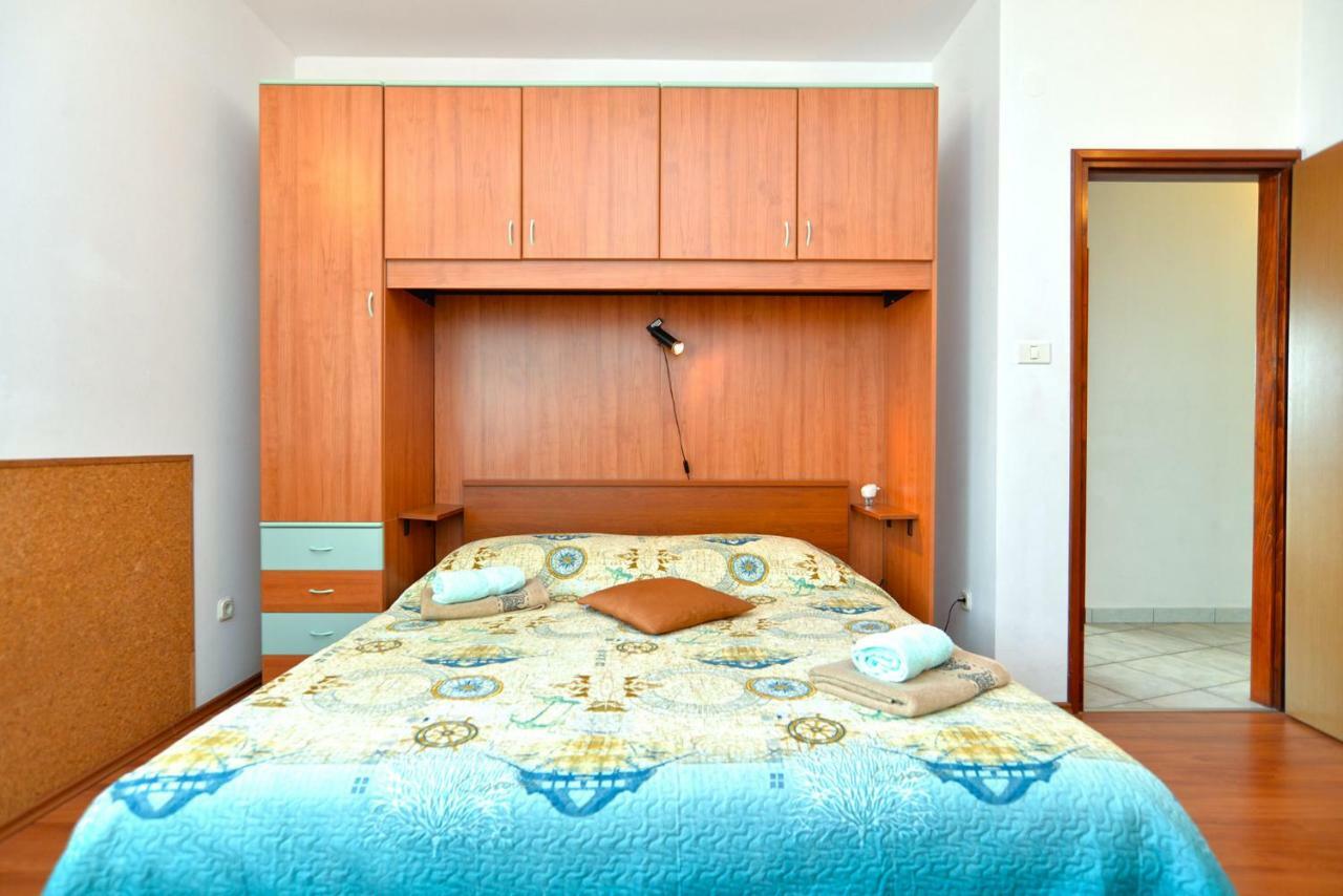 Pool Apartments 624 بولا المظهر الخارجي الصورة