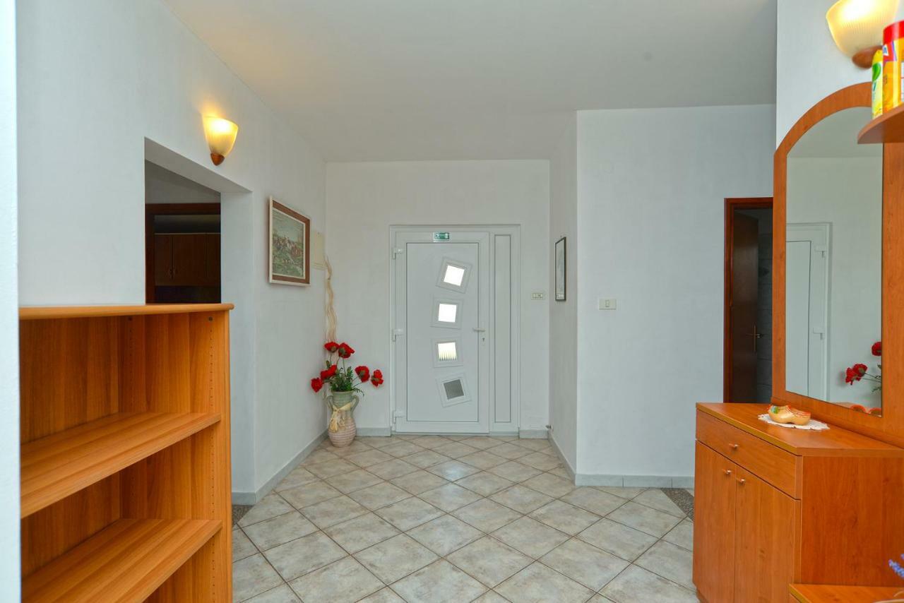 Pool Apartments 624 بولا المظهر الخارجي الصورة