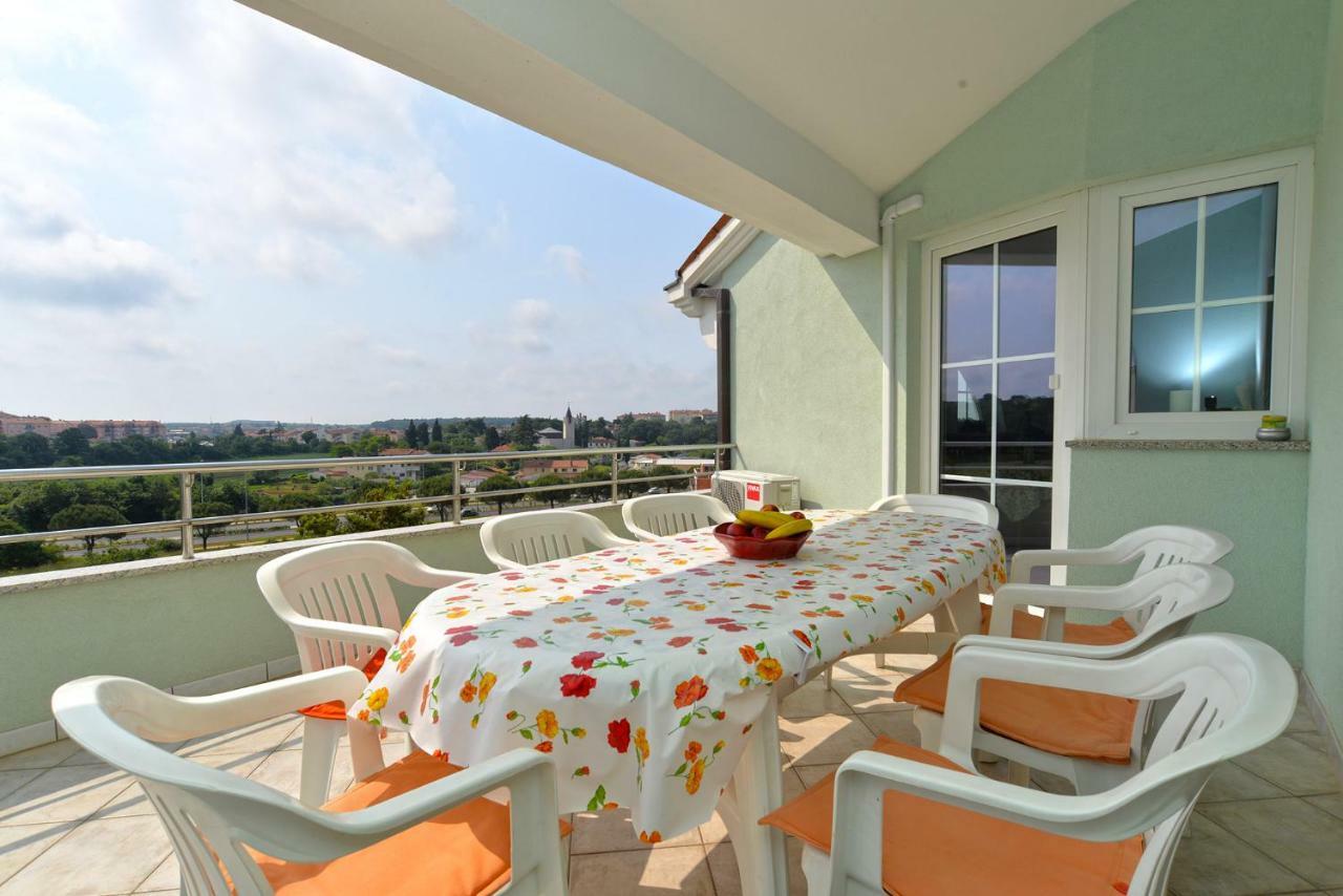 Pool Apartments 624 بولا المظهر الخارجي الصورة