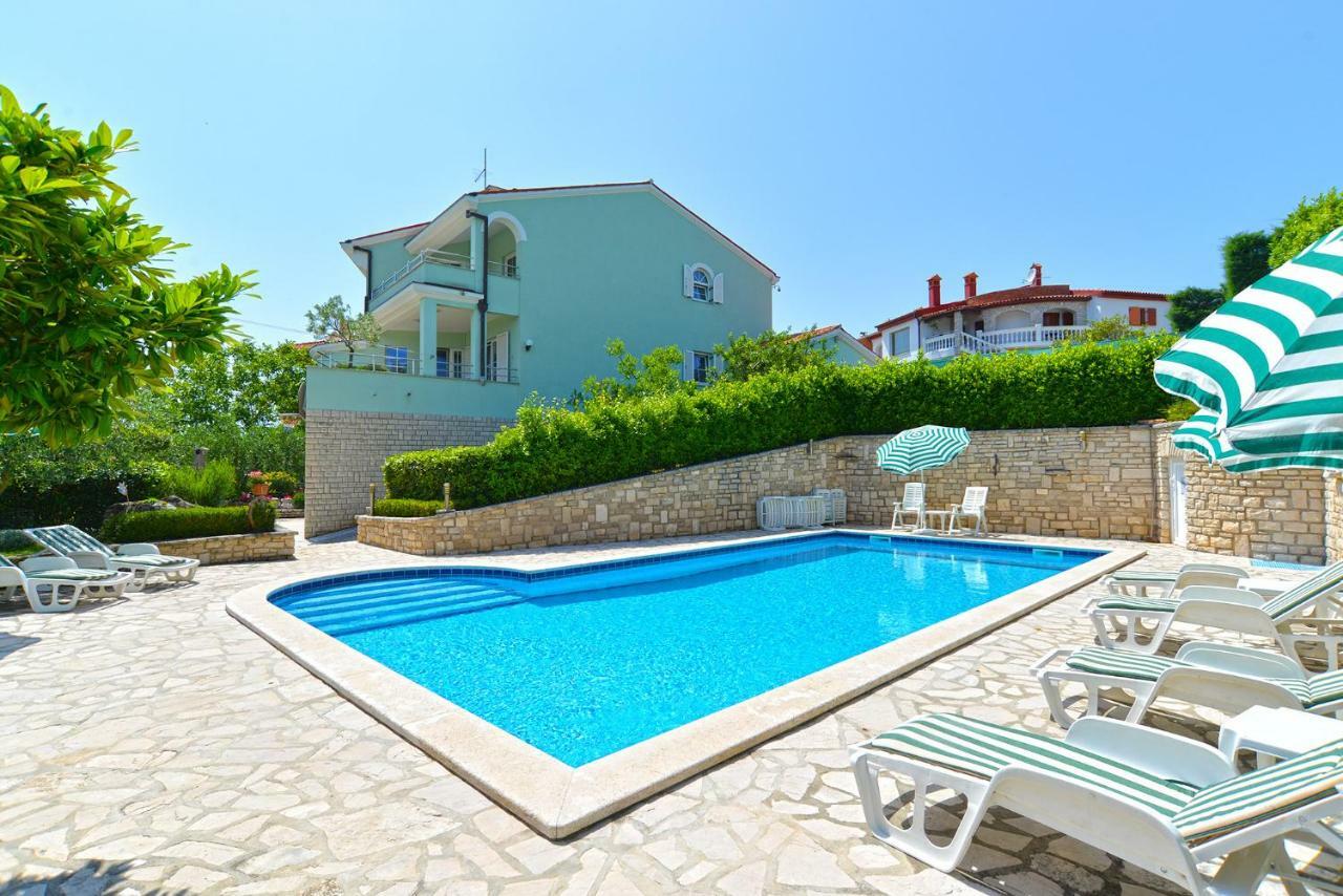 Pool Apartments 624 بولا المظهر الخارجي الصورة
